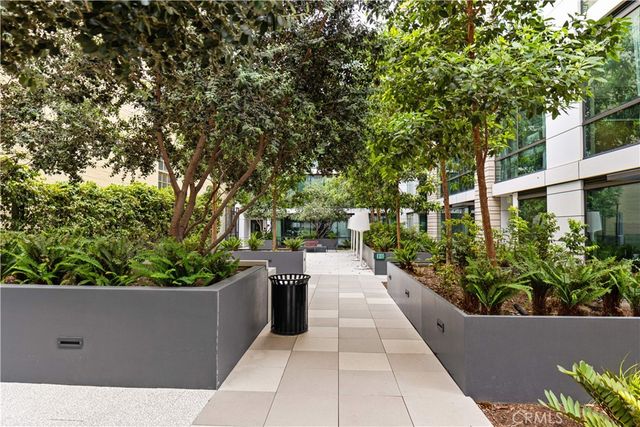 400 S Broadway 1607, Los Angeles, CA 90013