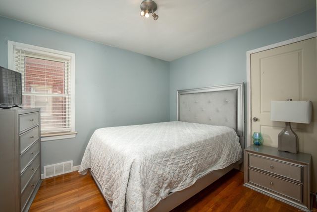 15214 Nehls Avenue, Eastpointe, MI 48021