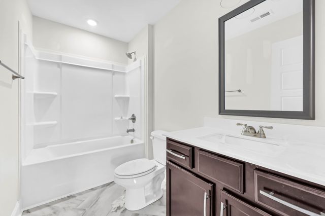 345 Galway Dr, Clarksville, TN 37042