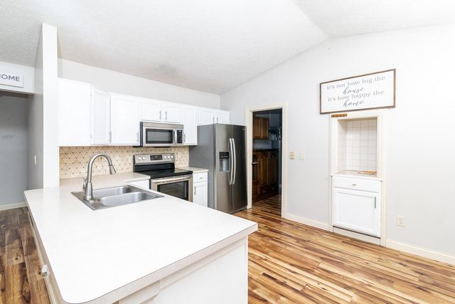 639 Academy Drive, Galloway, OH 43119