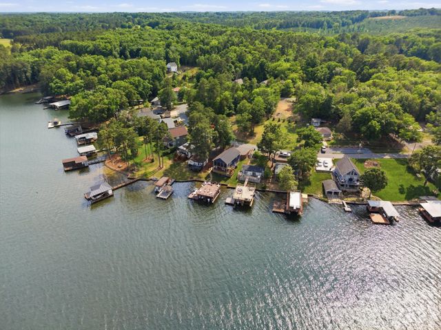 562 Lake Head Road, Norwood, NC 28128