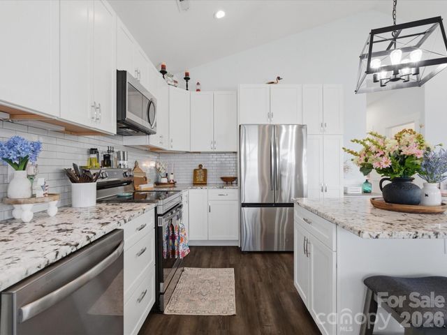562 Lake Head Road, Norwood, NC 28128