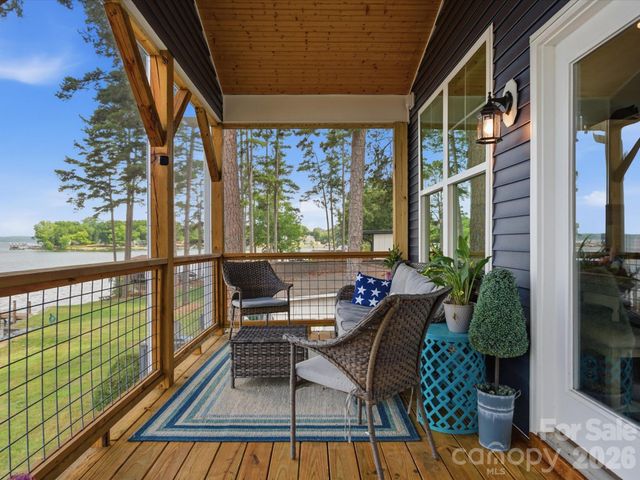 562 Lake Head Road, Norwood, NC 28128