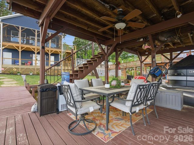 562 Lake Head Road, Norwood, NC 28128