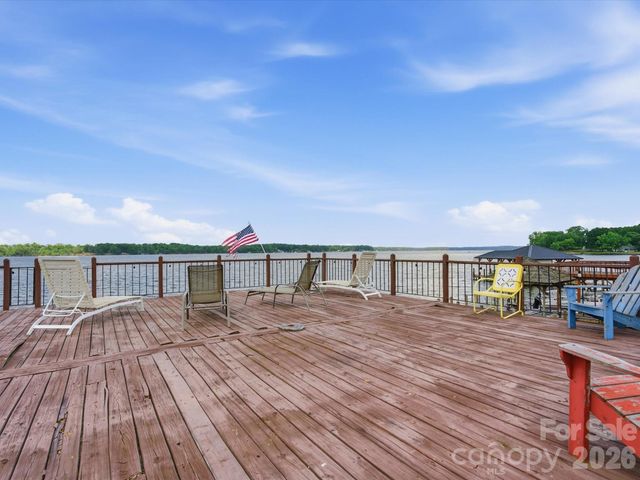 562 Lake Head Road, Norwood, NC 28128