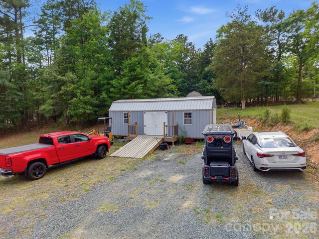 562 Lake Head Road, Norwood, NC 28128