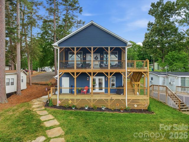 562 Lake Head Road, Norwood, NC 28128