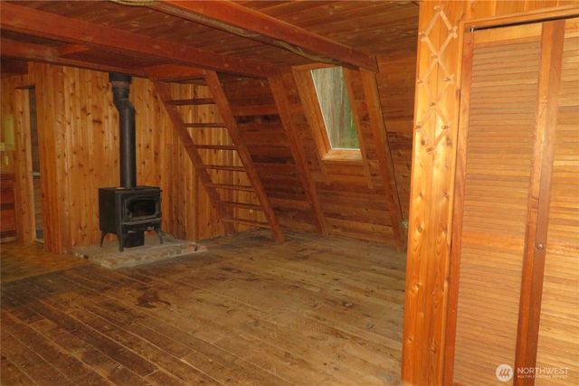 7045 Church Mountain Place, Glacier, WA 98244