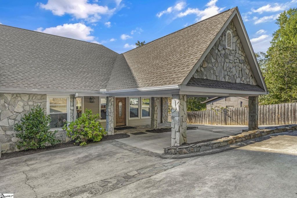 10 Scout Road, Greenville, SC 29611