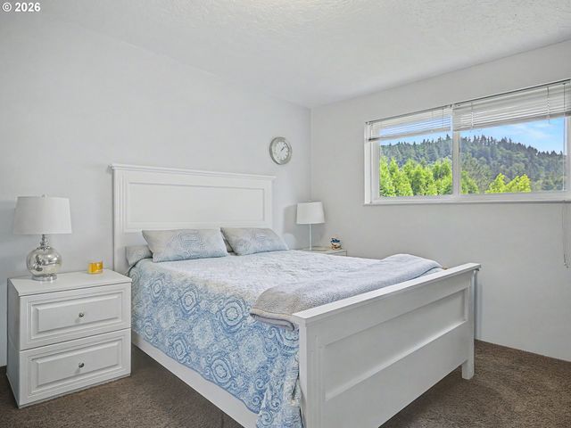 1454 Sw 4TH St, Gresham, OR 97080
