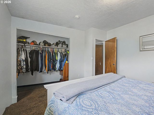 1454 Sw 4TH St, Gresham, OR 97080