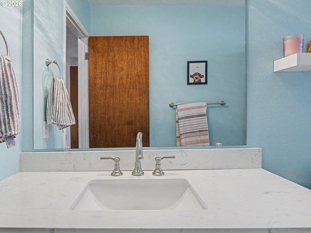 1454 Sw 4TH St, Gresham, OR 97080