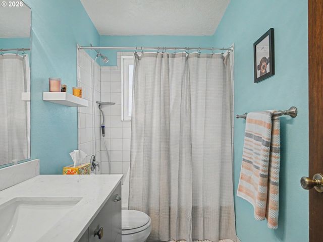 1454 Sw 4TH St, Gresham, OR 97080