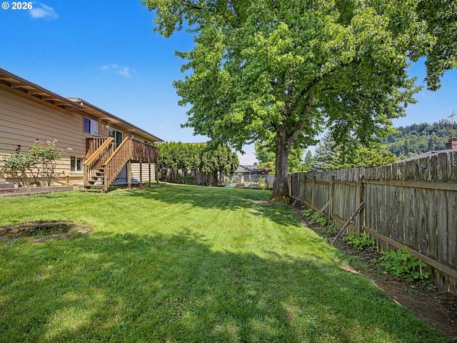 1454 Sw 4TH St, Gresham, OR 97080