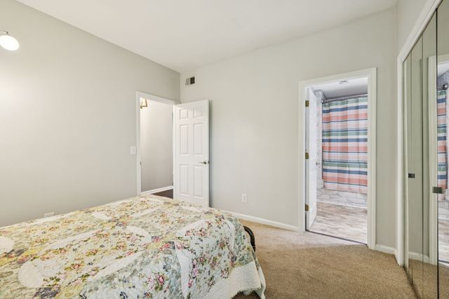 136 W End Pl, Nashville, TN 37205