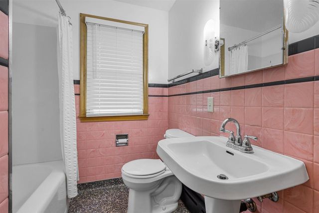 720 2ND STREET, Menasha, WI 54952
