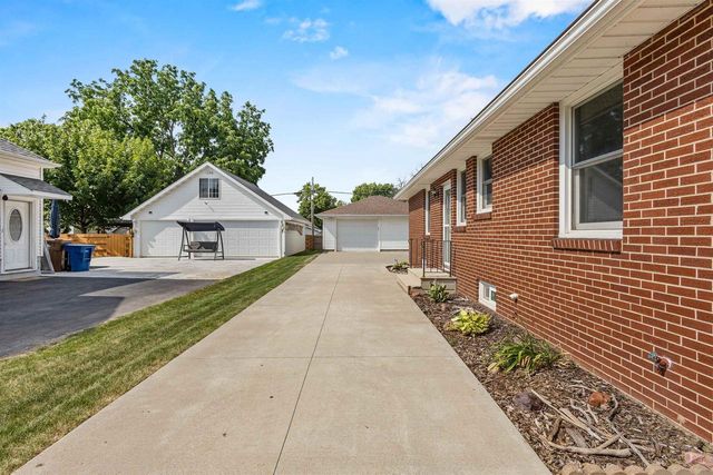 720 2ND STREET, Menasha, WI 54952