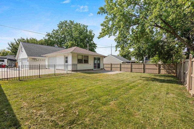 720 2ND STREET, Menasha, WI 54952