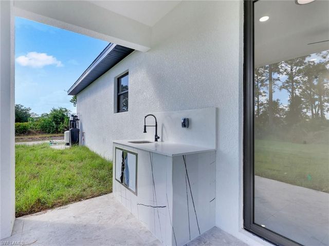 3419 8th ST SW, Lehigh Acres, FL 33976