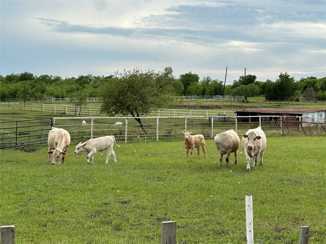 241 Gentry Road, Ennis, TX 75119