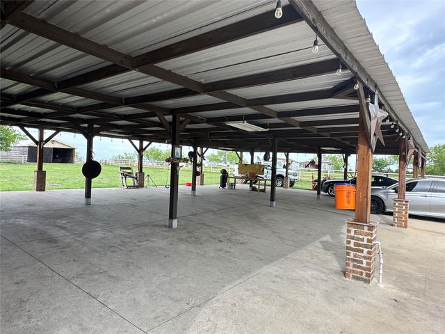 241 Gentry Road, Ennis, TX 75119