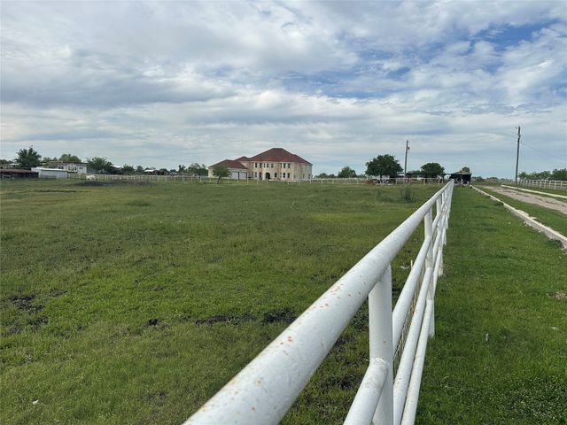 241 Gentry Road, Ennis, TX 75119