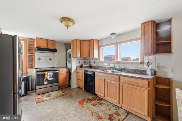 430 E PITTSFIELD ST, Pennsville, NJ 08070