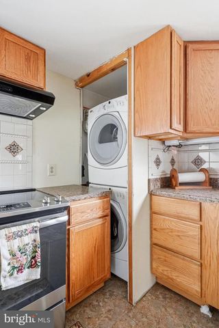 430 E PITTSFIELD ST, Pennsville, NJ 08070