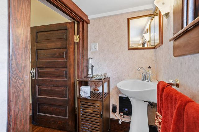 3222 Morrison Street, Houston, TX 77009