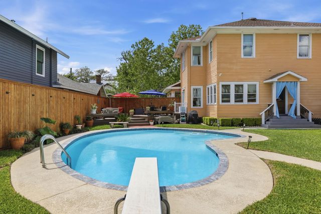 3222 Morrison Street, Houston, TX 77009