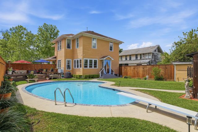 3222 Morrison Street, Houston, TX 77009