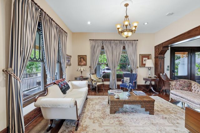 3222 Morrison Street, Houston, TX 77009