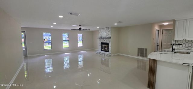 5200 BRENTVIEW Terrace, Jacksonville, FL 32210