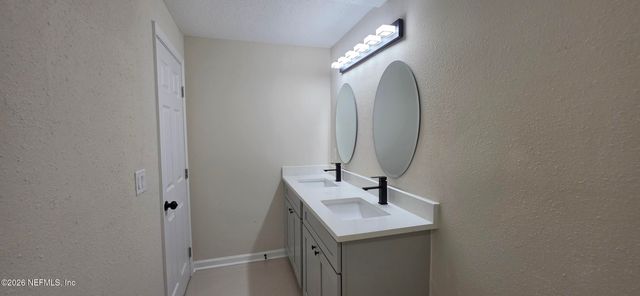 5200 BRENTVIEW Terrace, Jacksonville, FL 32210