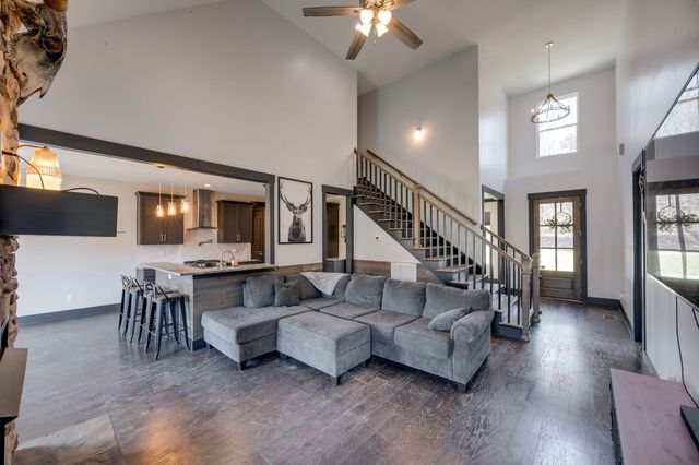 2864 Garners Creek Rd, Dickson, TN 37055