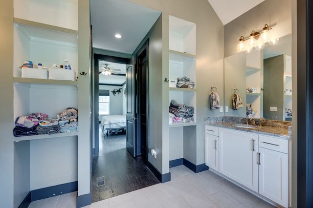 2864 Garners Creek Rd, Dickson, TN 37055