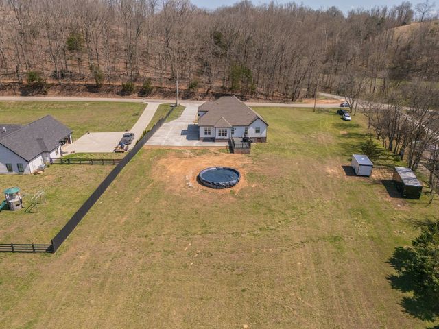 2864 Garners Creek Rd, Dickson, TN 37055