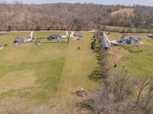 2864 Garners Creek Rd, Dickson, TN 37055