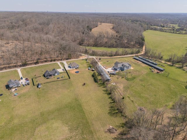 2864 Garners Creek Rd, Dickson, TN 37055