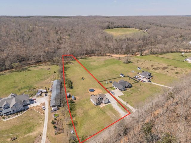 2864 Garners Creek Rd, Dickson, TN 37055