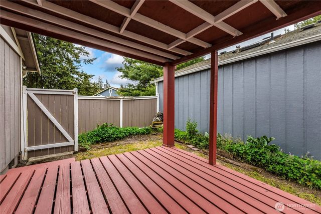 727 Salzburg Lane SE, Olympia, WA 98513