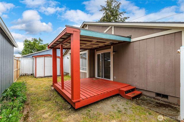 727 Salzburg Lane SE, Olympia, WA 98513