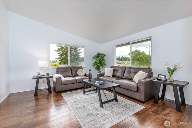 727 Salzburg Lane SE, Olympia, WA 98513