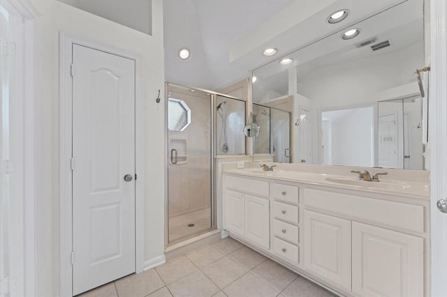2411 Clippers Square, Houston, TX 77058