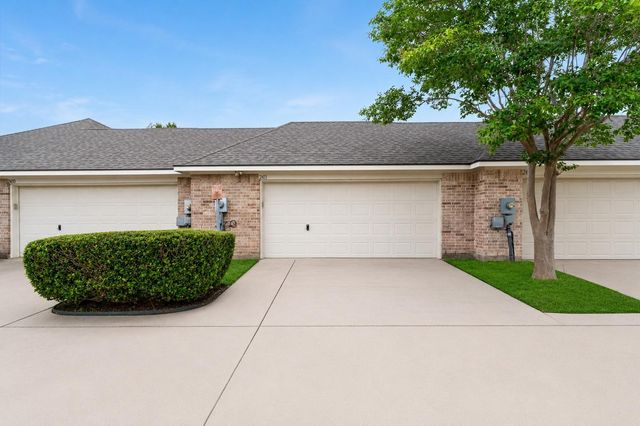 2411 Clippers Square, Houston, TX 77058