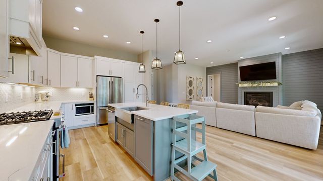 730 Hamilton Dr, Gallatin, TN 37066