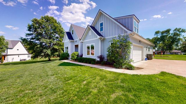 730 Hamilton Dr, Gallatin, TN 37066