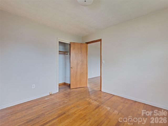 57 Spruce Street, Waynesville, NC 28786