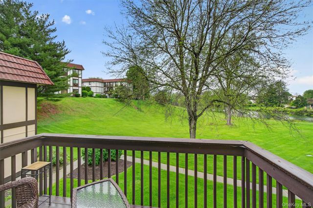 9 Loudon Drive 7, Fishkill, NY 12524