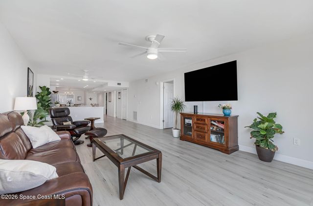1525 S Atlantic Avenue 203, Cocoa Beach, FL 32931